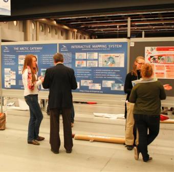 Poster sessions attracted many of the IPY 2012 participants.
