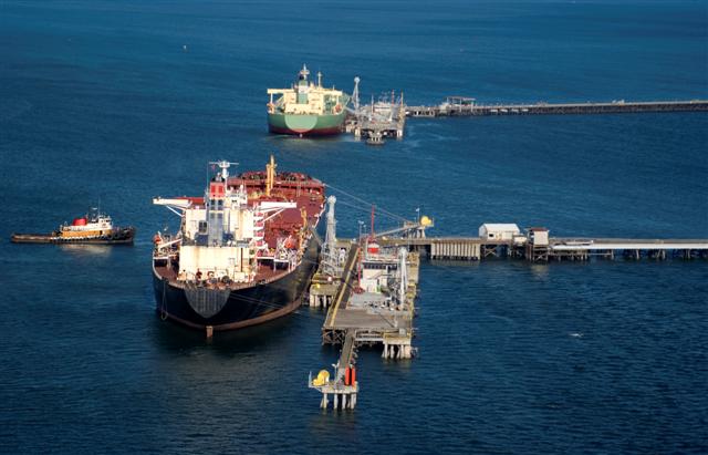 Arctic shipping